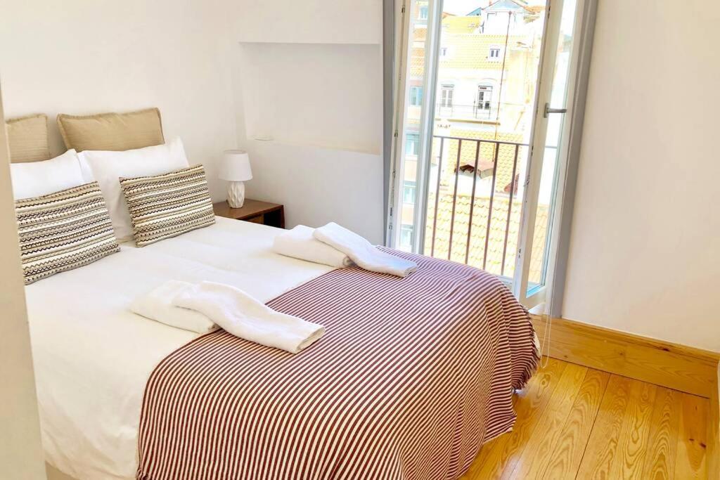 32 Top - Center Of Lisbon Duplex Apartment, Barrio Alto Екстериор снимка