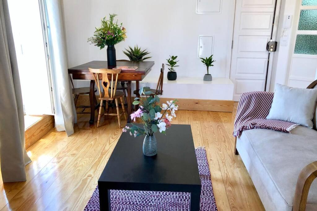 32 Top - Center Of Lisbon Duplex Apartment, Barrio Alto Екстериор снимка