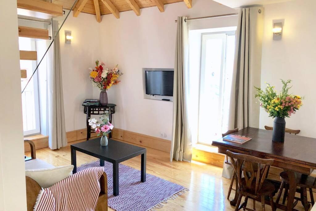 32 Top - Center Of Lisbon Duplex Apartment, Barrio Alto Екстериор снимка