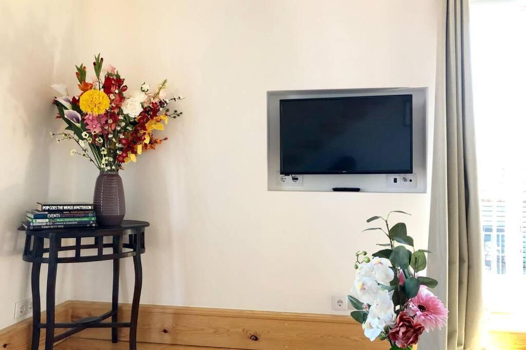 32 Top - Center Of Lisbon Duplex Apartment, Barrio Alto Екстериор снимка