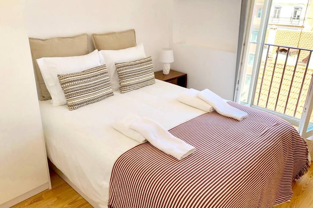 32 Top - Center Of Lisbon Duplex Apartment, Barrio Alto Екстериор снимка